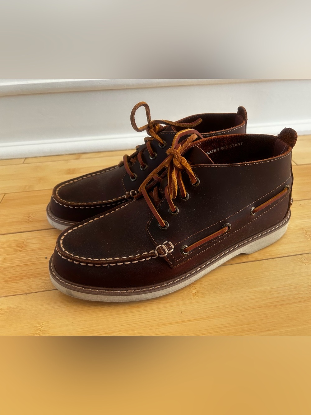 Sperry Dark Brown Leather Chukka Boat Shoes with Tan Laces men’s 8